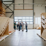 tag-des-schweizer-holzes-holzbauteile-fuehrung-2025-blumer-lehmann