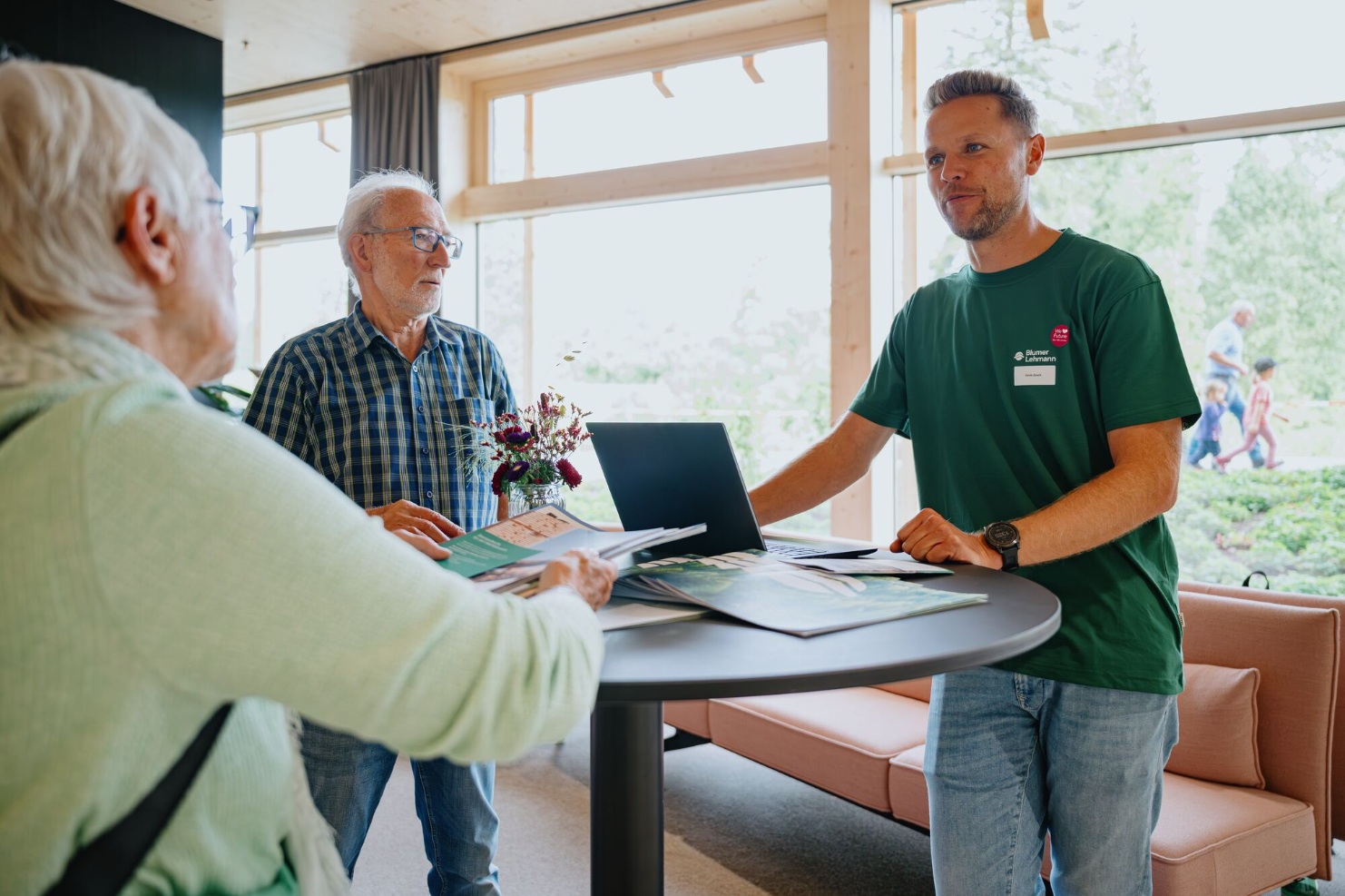 tag-des-schweizer-holzes-offener-tag-beratung-2025-blumer-lehmann