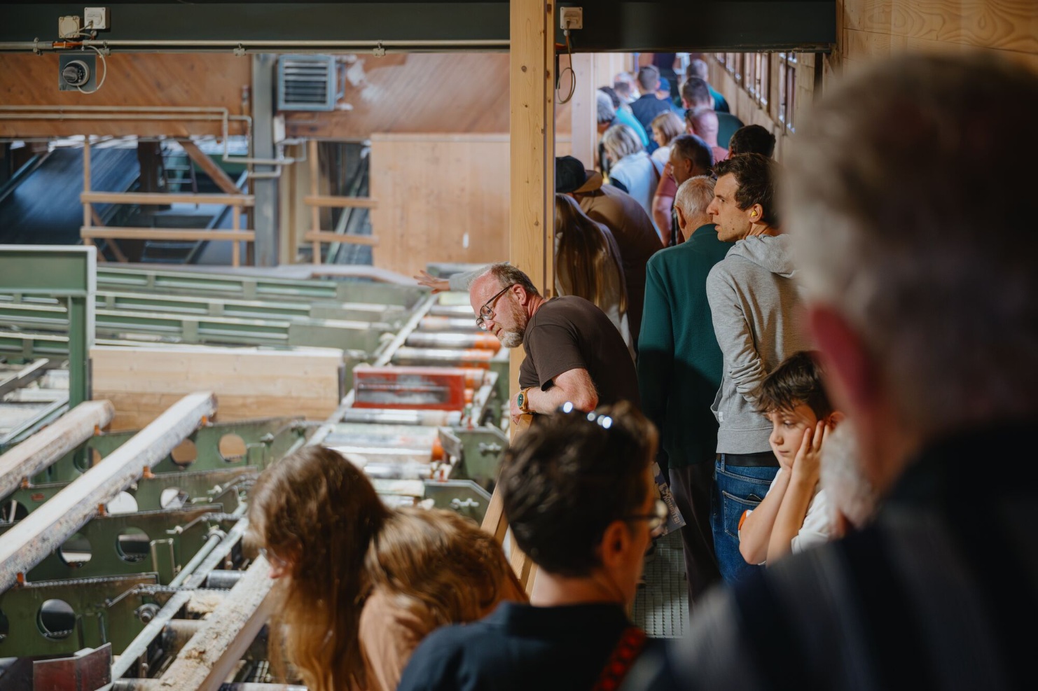 tag-des-schweizer-holzes-saegewerksfuehrung-2025-blumer-lehmann