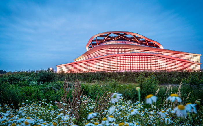 Holland Casino in Venlo in Free Form Holzbau