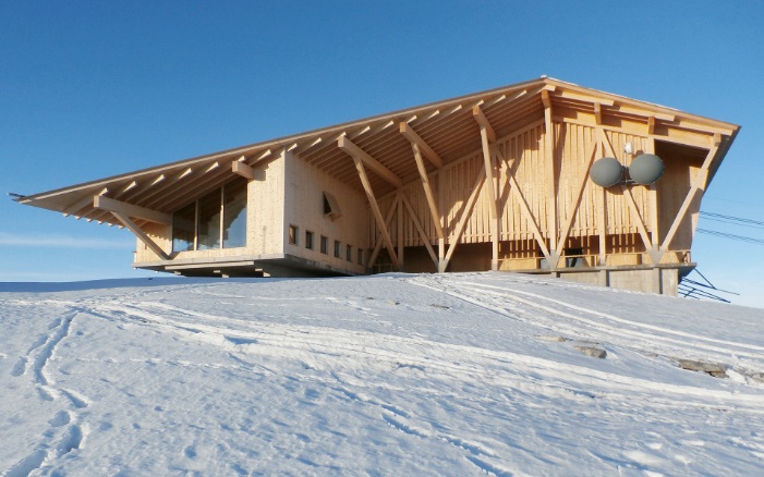 Chäserrugg sommit Restaurant east view in fine weather