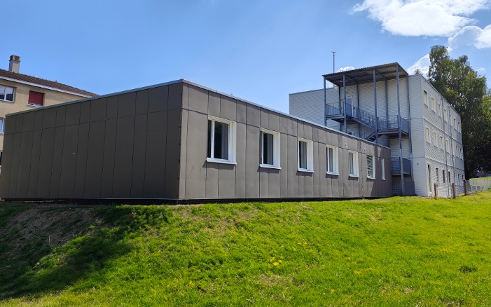 Aussenansicht der Flüchtlingsunterkunft in Nyon